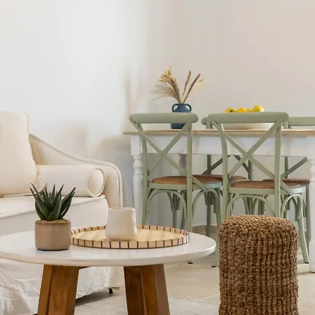 بيت للعطل Walk To - 1br House - Peppermint Piperi