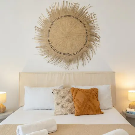Walk To - 1br House - Peppermint Piperi بيت للعطل ناوسا
