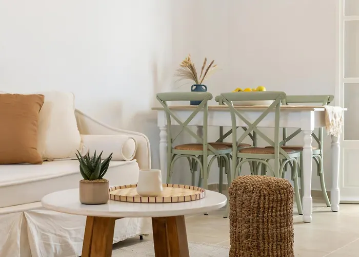 Holiday home Walk To - 1br House - Peppermint Piperi